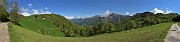 08 Buon tratto di cammino su strada agrosilvopastorale con vista iniziale in Valsassina